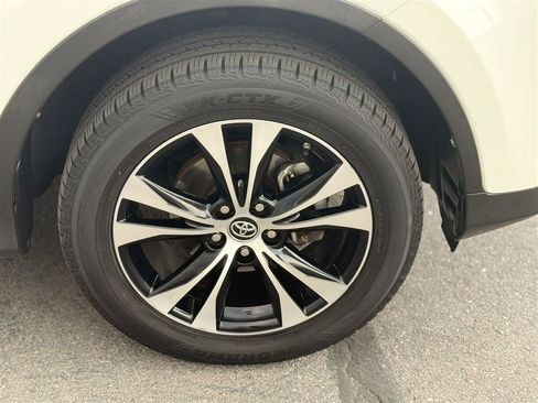 Used 2015 Toyota RAV4 Limited w/ Technology Package AWD/4WD image 9