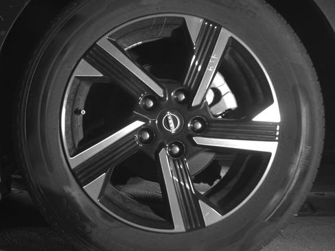 Used 2025 Nissan Sentra SV image 14