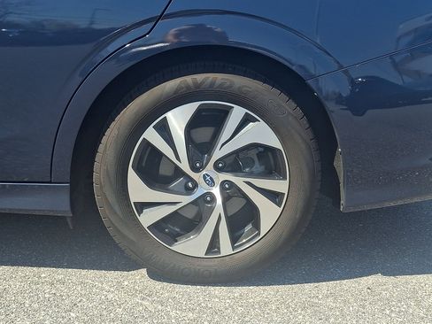 Certified 2025 Subaru Legacy Premium AWD/4WD image 7
