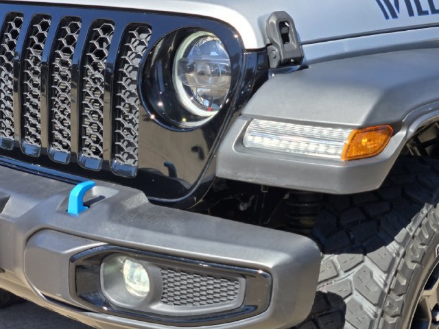 Used 2023 Jeep Wrangler Unlimited w/ Cold Weather Group AWD/4WD image 8