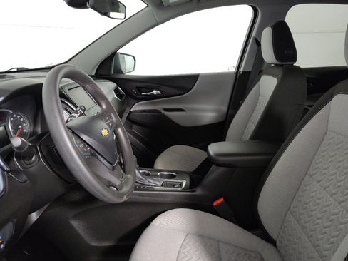 Used 2022 Chevrolet Equinox LS w/ LS Convenience Package image 17