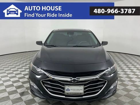 Used 2024 Chevrolet Malibu LT image 2