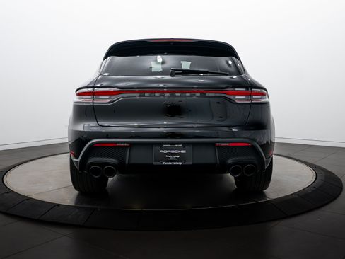 Certified 2025 Porsche Macan AWD/4WD image 6