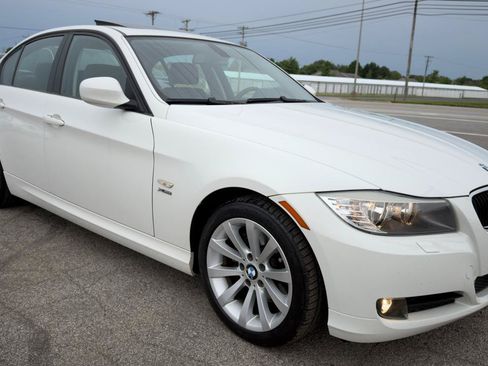 Used 2009 BMW 328i xDrive Sedan AWD/4WD image 14
