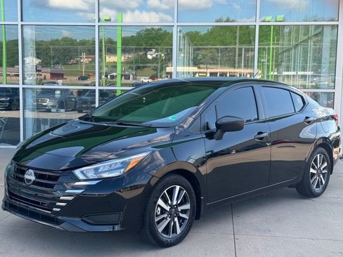 Used 2025 Nissan Versa S w/ S Plus Package FWD image 1