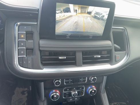 Used 2022 GMC Yukon XL SLE w/ Gmc Pro Safety Plus Package image 12