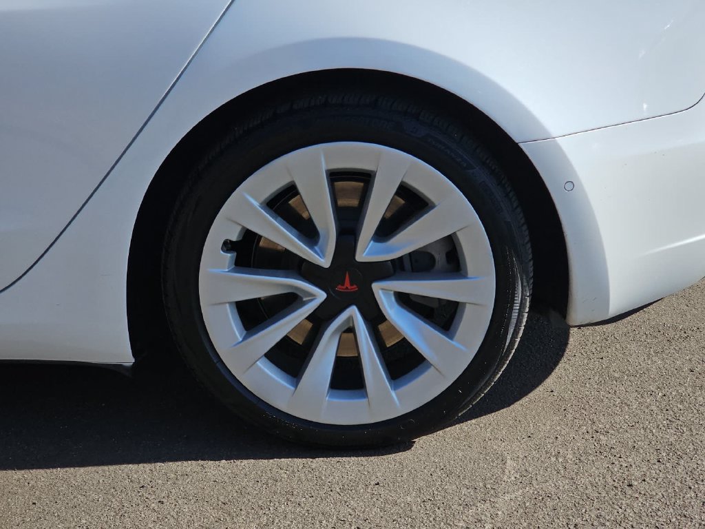 Used 2021 Tesla Model 3 Long Range AWD/4WD image 38