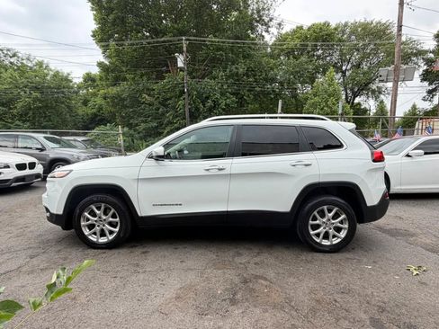 Used 2014 Jeep Cherokee Latitude w/ Comfort/Convenience Group FWD image 5