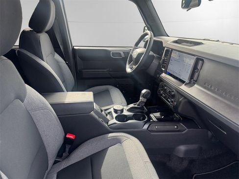 New 2025 Ford Bronco Big Bend image 15
