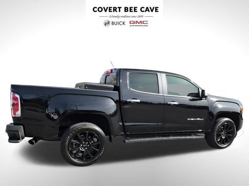Used 2022 GMC Canyon Denali w/ Denali Black Edition Package image 11