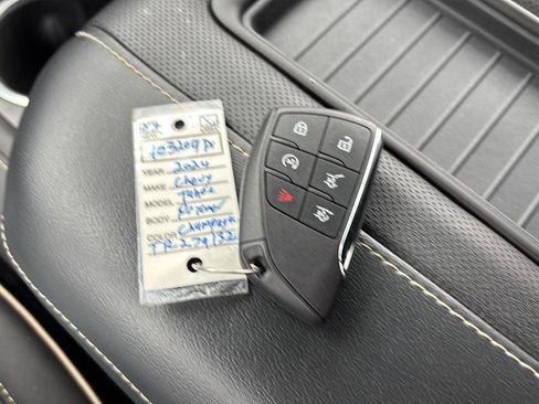 Used 2024 Chevrolet Tahoe Premier w/ Premium Package image 36