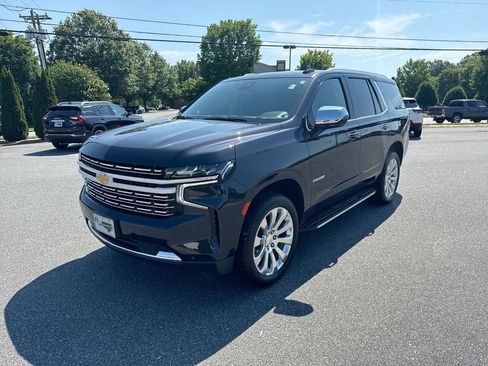 Used 2024 Chevrolet Tahoe Premier AWD/4WD image 4