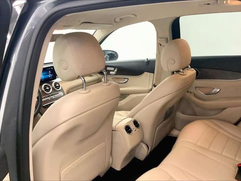 Used 2020 Mercedes-Benz GLC 300 image 16