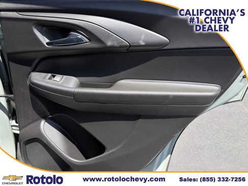 Used 2025 Chevrolet TrailBlazer LT FWD image 11