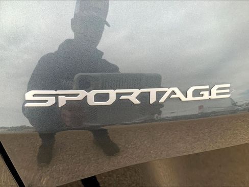 Used 2023 Kia Sportage SX FWD image 10