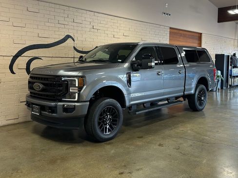 Used 2022 Ford F350 Lariat w/ Black Appearance Package image 7