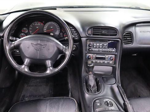 Used 2001 Chevrolet Corvette Convertible w/ Preferred Equipment Group2 RWD image 13