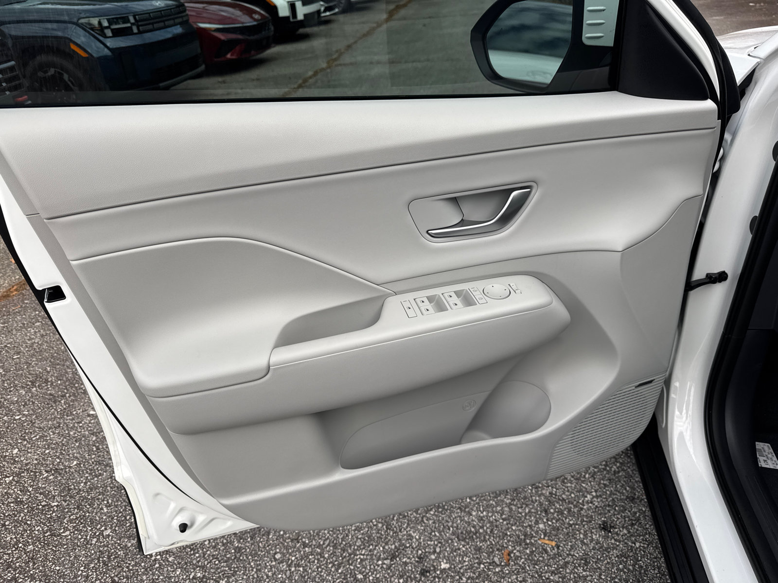 New 2026 Hyundai Kona Limited FWD image 11