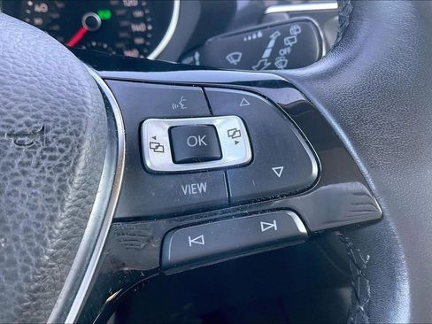 Used 2019 Volkswagen Tiguan SE w/ Panoramic Sunroof Package image 15