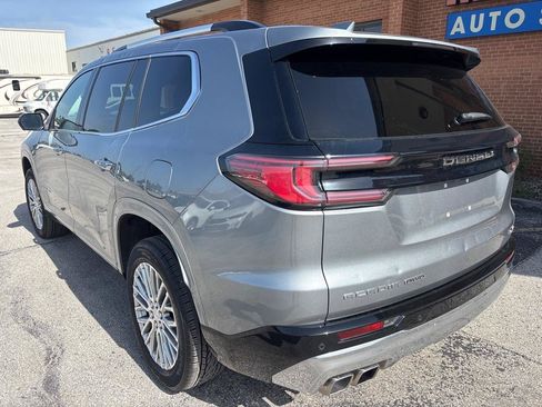 Used 2025 GMC Acadia Denali w/ LPO, Floor Liner Package AWD/4WD image 15