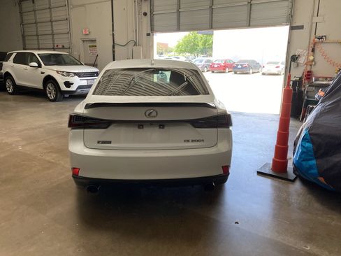 Used 2016 Lexus IS 200t w/ F Sport Package RWD image 6