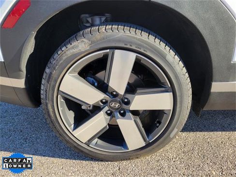 Used 2024 Hyundai Santa Fe Limited image 5