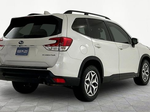 Used 2021 Subaru Forester Premium w/ Popular Package #1 AWD/4WD image 6
