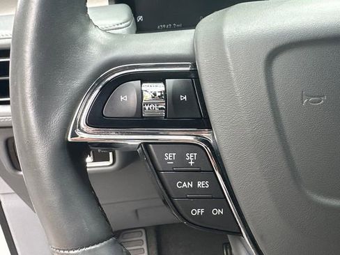Used 2023 Lincoln Nautilus Reserve FWD image 25