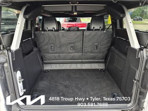 Used 2024 Ford Bronco Wildtrak AWD/4WD image 9