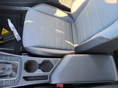 New 2026 Volkswagen Jetta SE FWD image 14