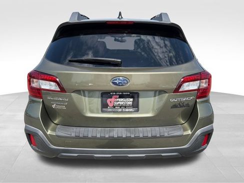 Used 2019 Subaru Outback 2.5i Premium AWD/4WD image 6
