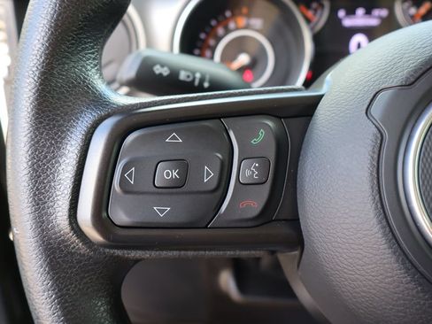 Used 2022 Jeep Gladiator Sport AWD/4WD image 16
