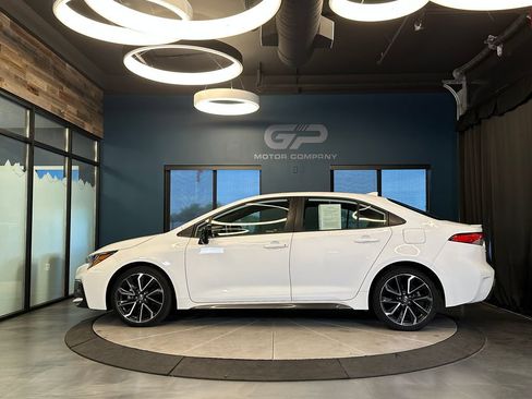 Used 2020 Toyota Corolla SE FWD image 6