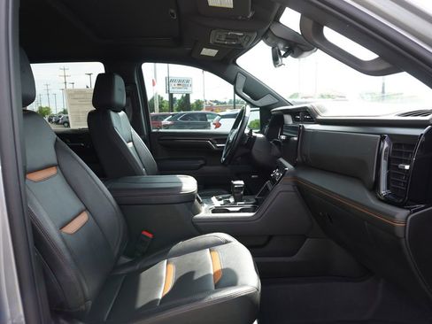 Used 2024 GMC Sierra 1500 AT4 w/ Technology Package AWD/4WD image 31