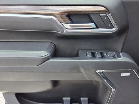 Certified 2025 Chevrolet Silverado 1500 LT Trail Boss w/ Convenience Package II AWD/4WD image 20