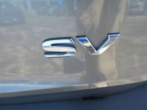 Used 2022 Nissan Rogue SV FWD image 10