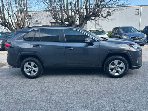 Used 2020 Toyota RAV4 XLE image 2