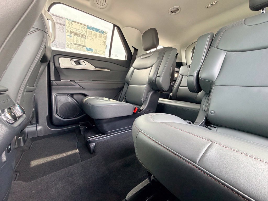 New 2026 Ford Explorer Active w/ Active Comfort Package AWD/4WD image 11