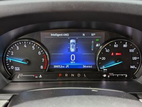 Used 2023 Ford Explorer XLT w/ Equipment Group 202A image 24