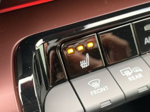 New 2026 Toyota Prius Plug-In Hybrid FWD image 28