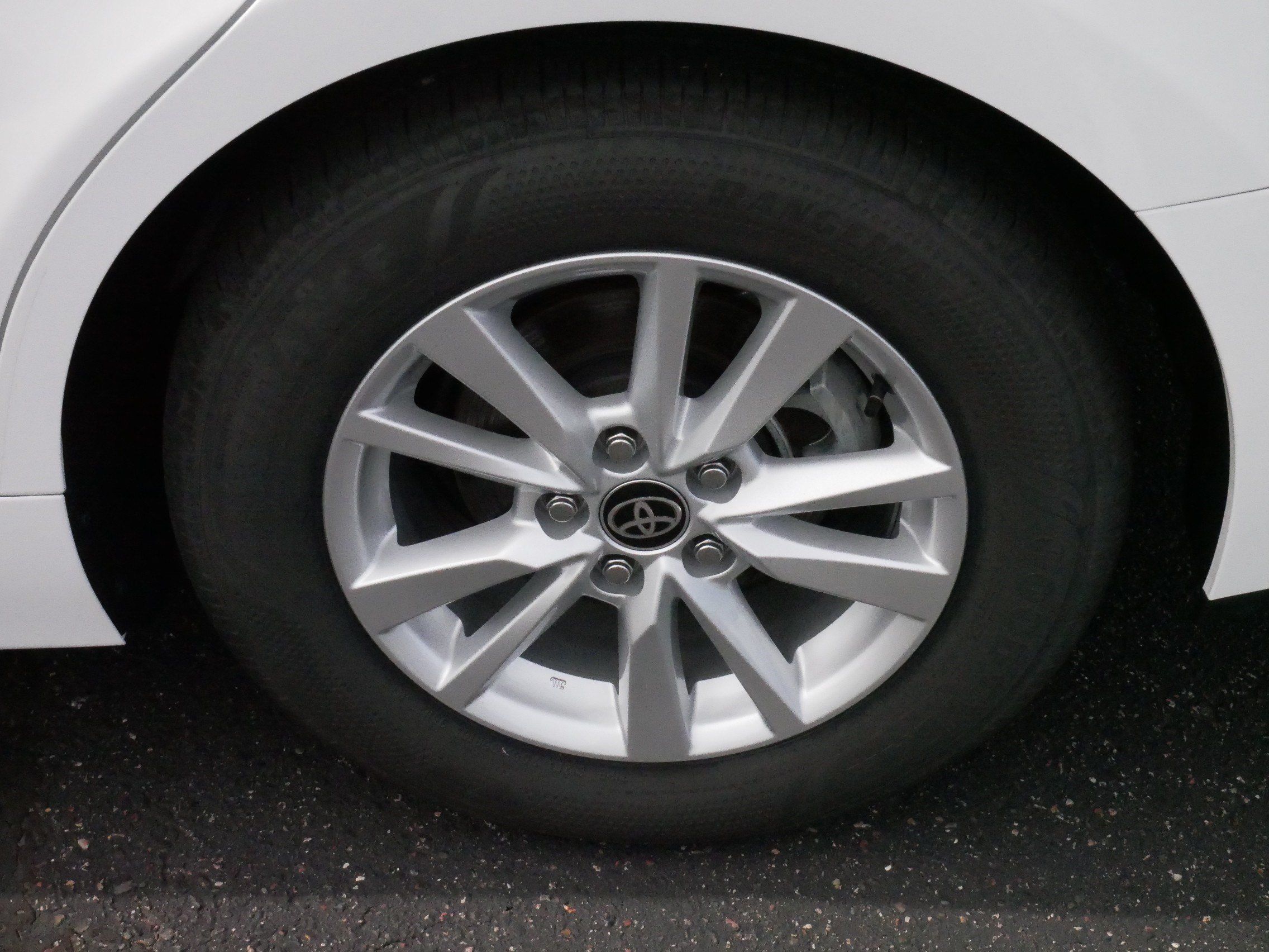 Certified 2026 Toyota Camry LE FWD image 15