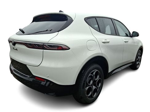 New 2026 Alfa Romeo Tonale AWD/4WD image 4