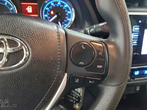 Used 2019 Toyota Corolla LE image 25