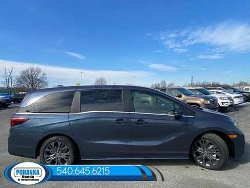 New 2026 Honda Odyssey Touring image 10