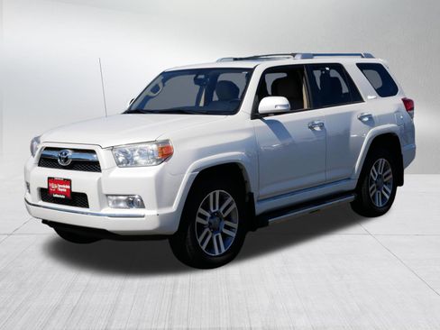 Used 2012 Toyota 4Runner Limited AWD/4WD image 3
