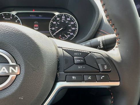 Used 2025 Nissan Sentra SR FWD image 25