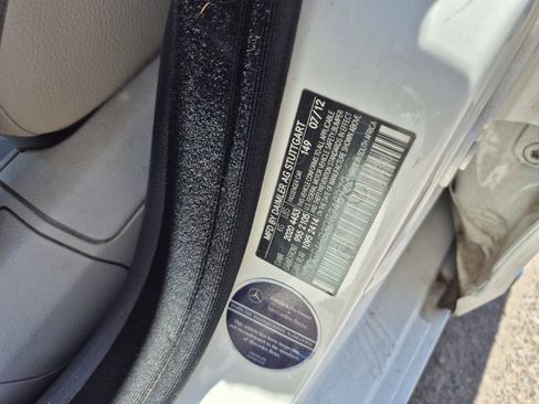 Used 2013 Mercedes-Benz C 250 Sedan image 25