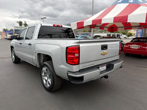 Used 2018 Chevrolet Silverado 1500 Custom w/ Custom Value Package RWD image 6