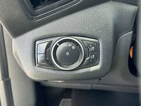 Used 2018 Ford Escape SE FWD image 16