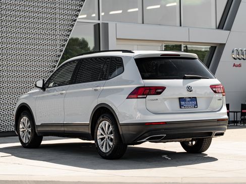 Used 2018 Volkswagen Tiguan S AWD/4WD image 5